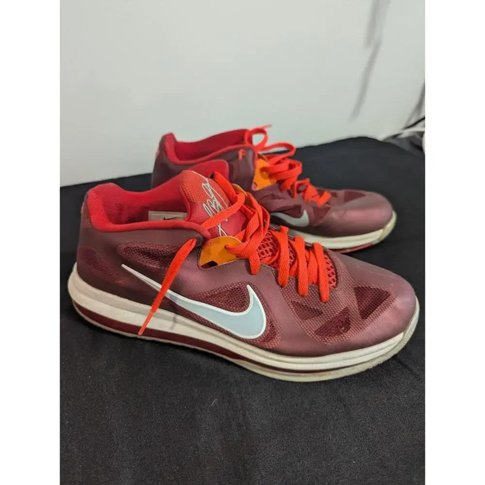 Nike LeBron 9 Low Cherry 510811-600 Men’s Size 11 Basketball Shoes Red Grey - Picture 4 of 7